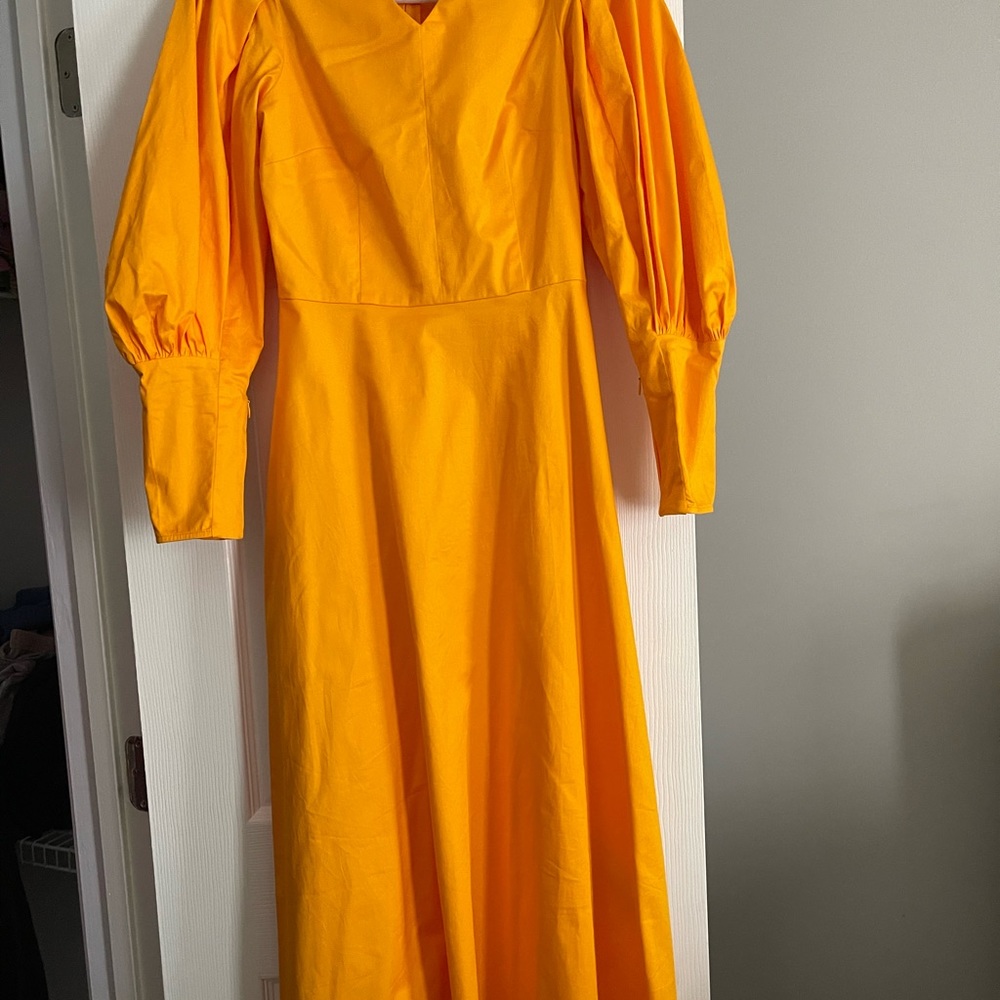 Very good quality dress not damage  very new